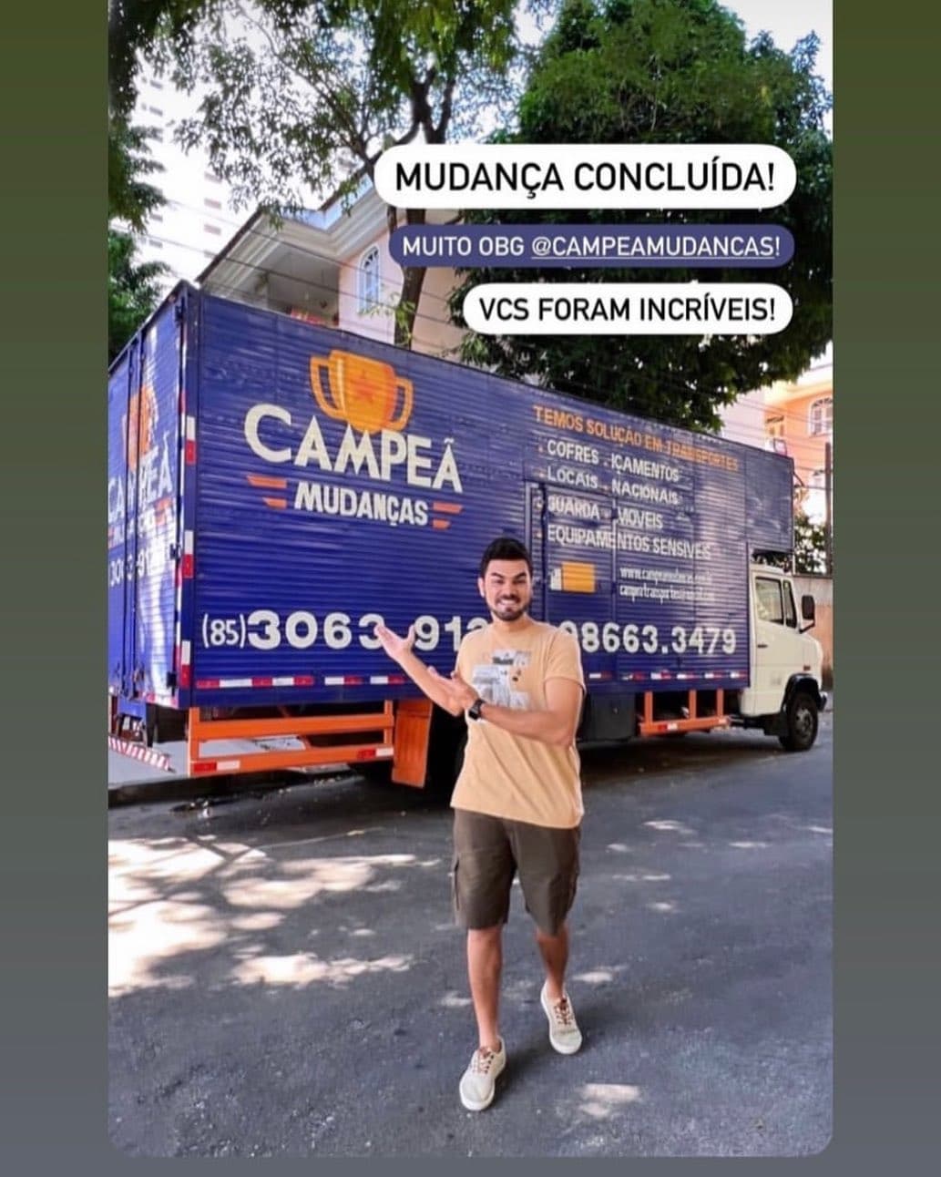 Equipe da Campeã Mudanças durante uma operação de mudança